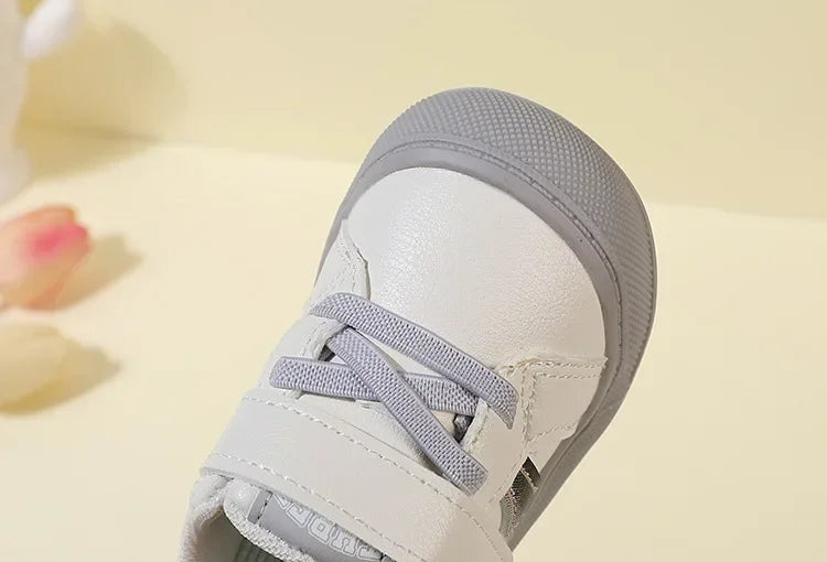 Kids Sports Shoes New Boy' Soft Sole Antiskid Shoes 1-3Year Old Tide Comfortable Sandals for Boy Baby Casual Shoes Kids Sneakers