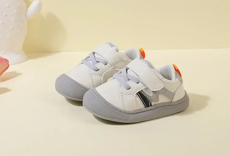 Kids Sports Shoes New Boy' Soft Sole Antiskid Shoes 1-3Year Old Tide Comfortable Sandals for Boy Baby Casual Shoes Kids Sneakers